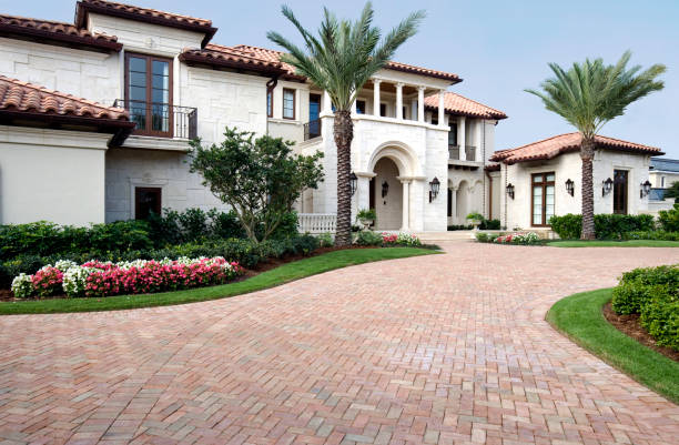 Best Driveway Paving Contractor  in Mackinaw, IL